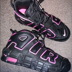 Nike Big Kids Air More Uptempo Used in great condition like new worn once.